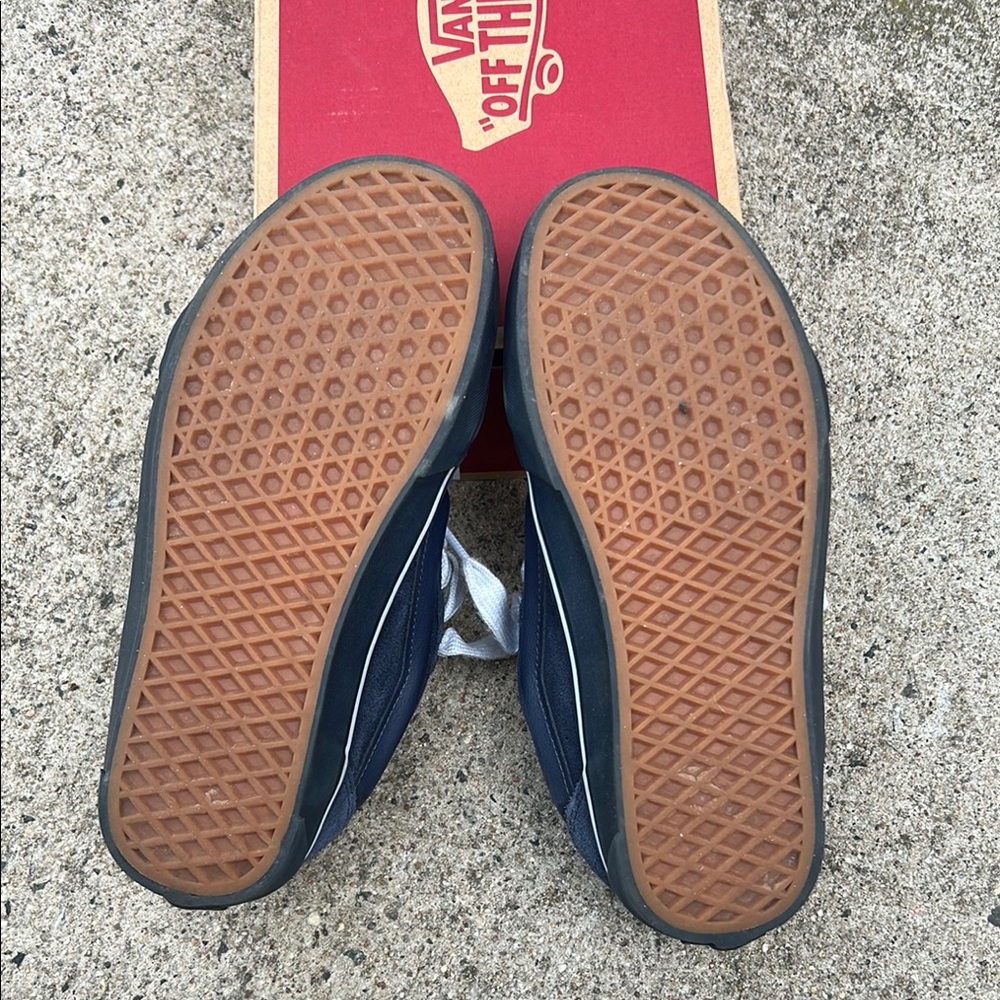 Vans Knu Skool Blue and White Classic Skate Sneakers - Picture 3 of 5